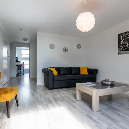 Bel Appartement,Confortable,2Chambres Briey Exterior photo