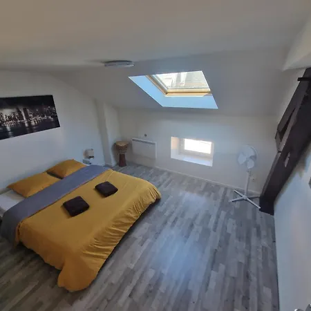 Bel Appartement,Confortable,2Chambres Briey Exterior photo