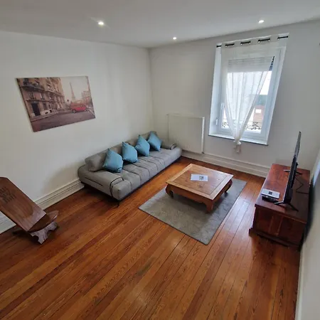 Bel Appartement,Confortable,2Chambres Briey Exterior photo