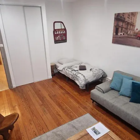 Bel Appartement,Confortable,2Chambres Briey Exterior photo